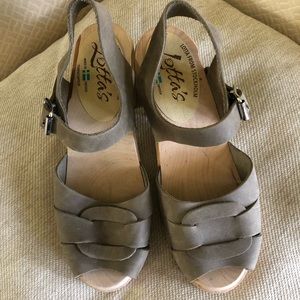 LOTTA l Peep Toe Clogs